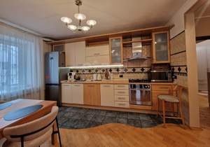 3-к квартира, вторичка, 134м2, 2/3 этаж