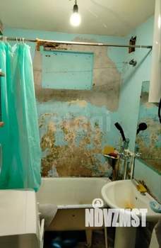 2-к квартира, вторичка, 42м2, 1/4 этаж