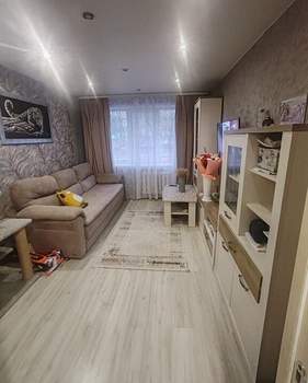 2-к квартира, вторичка, 43м2, 1/5 этаж