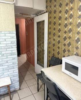 4-к квартира, вторичка, 61м2, 1/5 этаж