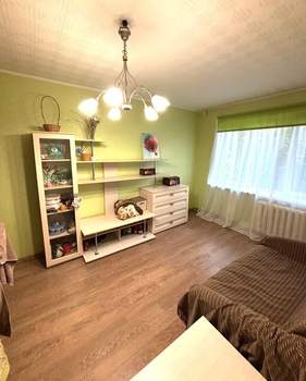 2-к квартира, вторичка, 49м2, 1/5 этаж