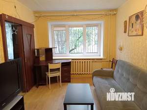 2-к квартира, вторичка, 42м2, 1/4 этаж