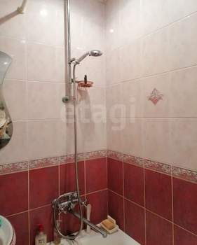 3-к квартира, вторичка, 63м2, 7/9 этаж