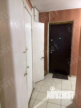 4-к квартира, вторичка, 61м2, 1/5 этаж