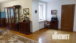 4-к квартира, вторичка, 187м2, 3/4 этаж