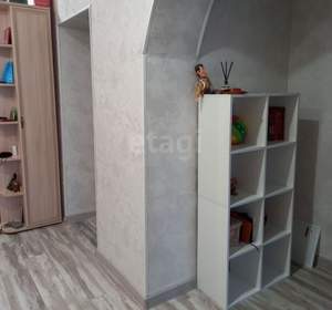 2-к квартира, вторичка, 64м2, 1/3 этаж