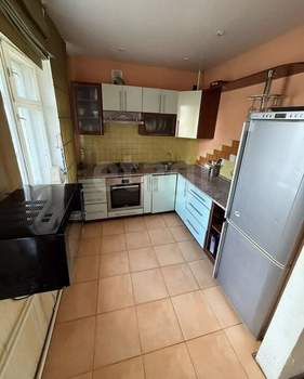 2-к квартира, вторичка, 45м2, 1/4 этаж