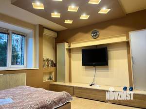 2-к квартира, вторичка, 60м2, 1/5 этаж