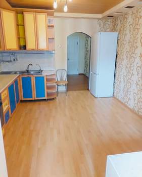 2-к квартира, вторичка, 70м2, 4/10 этаж