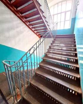 4-к квартира, вторичка, 99м2, 2/5 этаж