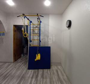 2-к квартира, вторичка, 64м2, 1/3 этаж