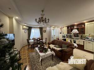 5-к квартира, вторичка, 126м2, 3/10 этаж