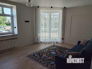 2-к квартира, вторичка, 65м2, 1/4 этаж