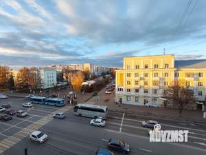 2-к квартира, вторичка, 61м2, 5/5 этаж