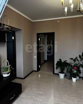 3-к квартира, вторичка, 68м2, 4/4 этаж