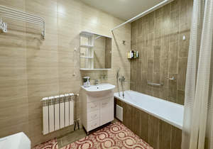 2-к квартира, вторичка, 67м2, 1/17 этаж
