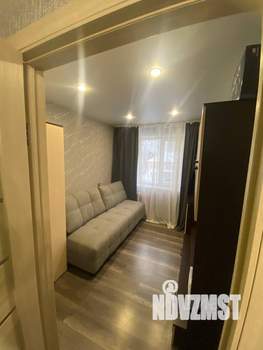 4-к квартира, вторичка, 61м2, 3/5 этаж