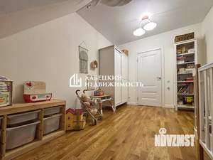 4-к квартира, вторичка, 124м2, 4/4 этаж