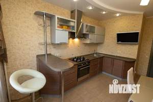 2-к квартира, вторичка, 76м2, 4/10 этаж