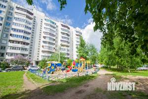 2-к квартира, вторичка, 72м2, 1/10 этаж