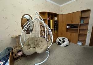 4-к квартира, вторичка, 180м2, 2/4 этаж