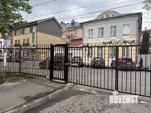 4-к квартира, вторичка, 103м2, 2/5 этаж