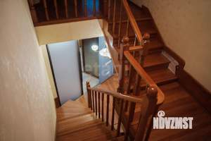 3-к квартира, вторичка, 180м2, 1/4 этаж