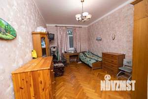 6-к квартира, вторичка, 180м2, 2/4 этаж