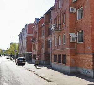4-к квартира, вторичка, 106м2, 3/3 этаж