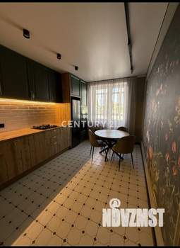 2-к квартира, вторичка, 65м2, 1/4 этаж