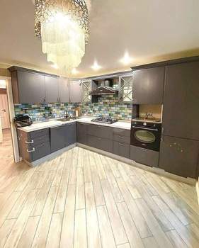 2-к квартира, вторичка, 77м2, 4/10 этаж