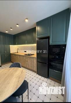 2-к квартира, вторичка, 65м2, 1/4 этаж