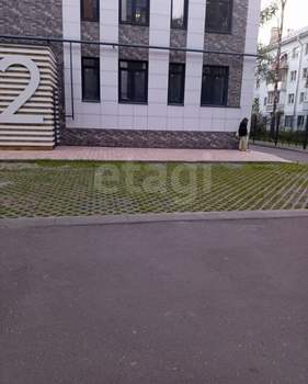 2-к квартира, вторичка, 79м2, 1/5 этаж