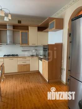 3-к квартира, вторичка, 120м2, 4/5 этаж