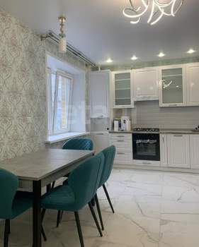 2-к квартира, вторичка, 75м2, 3/9 этаж