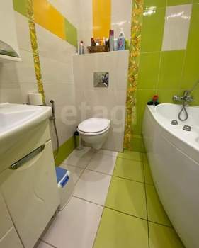 3-к квартира, вторичка, 100м2, 3/5 этаж