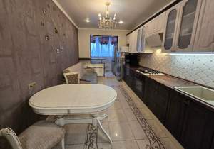 3-к квартира, вторичка, 87м2, 1/10 этаж