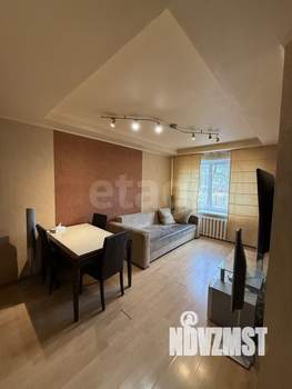 2-к квартира, вторичка, 45м2, 1/4 этаж
