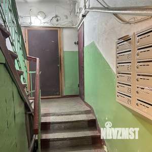 2-к квартира, вторичка, 47м2, 1/4 этаж