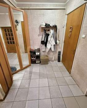 3-к квартира, вторичка, 73м2, 1/3 этаж