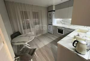 Студия квартира, вторичка, 42м2, 4/17 этаж