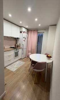 2-к квартира, вторичка, 55м2, 1/5 этаж