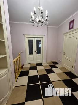 4-к квартира, вторичка, 134м2, 1/5 этаж