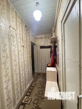 2-к квартира, вторичка, 44м2, 1/4 этаж