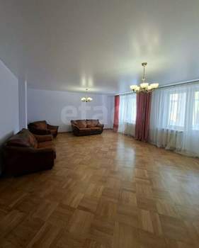 3-к квартира, вторичка, 139м2, 2/5 этаж