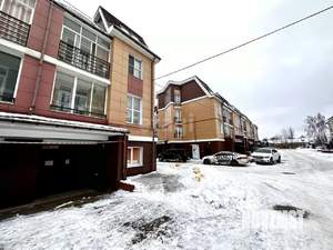 2-к квартира, вторичка, 86м2, 1/3 этаж