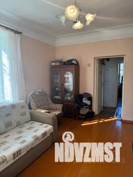 2-к квартира, вторичка, 42м2, 1/2 этаж