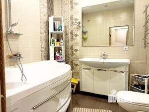 3-к квартира, вторичка, 87м2, 1/11 этаж