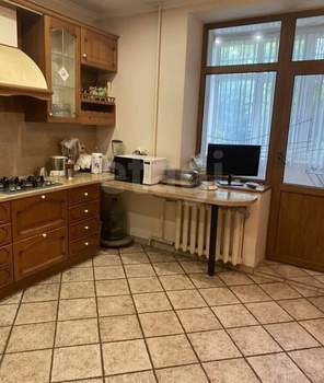 4-к квартира, вторичка, 166м2, 1/5 этаж