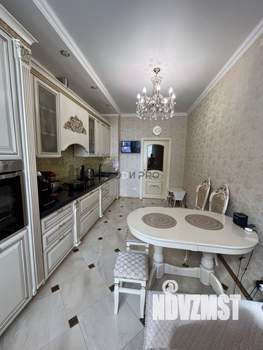 2-к квартира, вторичка, 101м2, 13/16 этаж